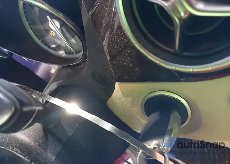 2014 Mercedes-Benz Cla 250 z USA, uszkodzony, nr VIN WDDSJ4EB6EN053356